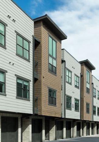 Building Photo - 5631 Belmont Ave
