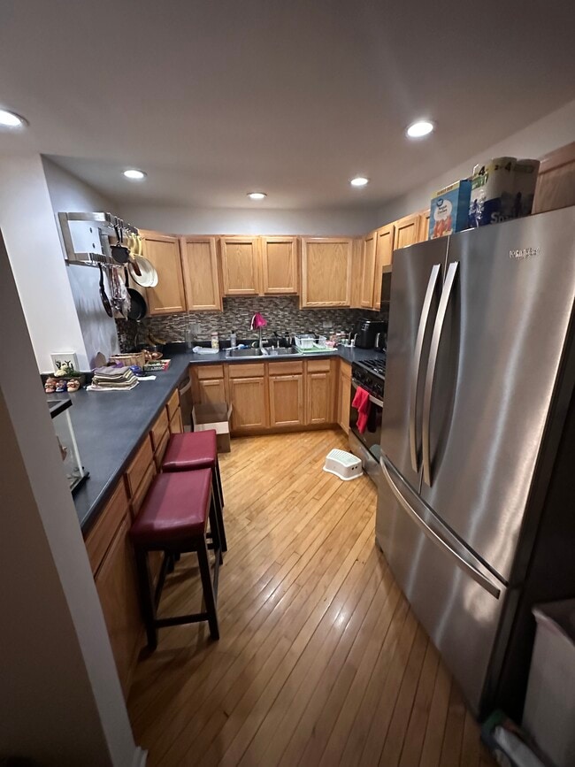 Building Photo - 408 N Madison St