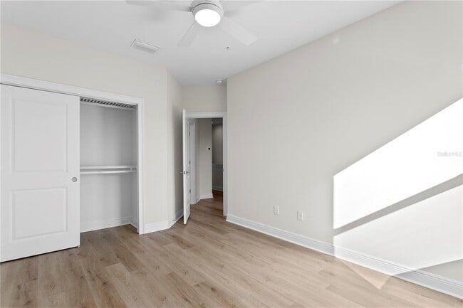 Building Photo - 208 W Frances Ave