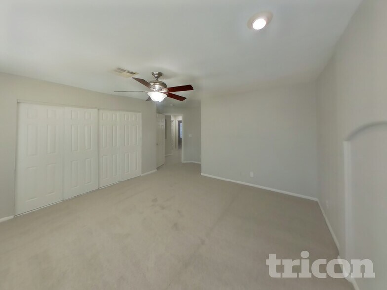 Building Photo - 697 Senator Ct