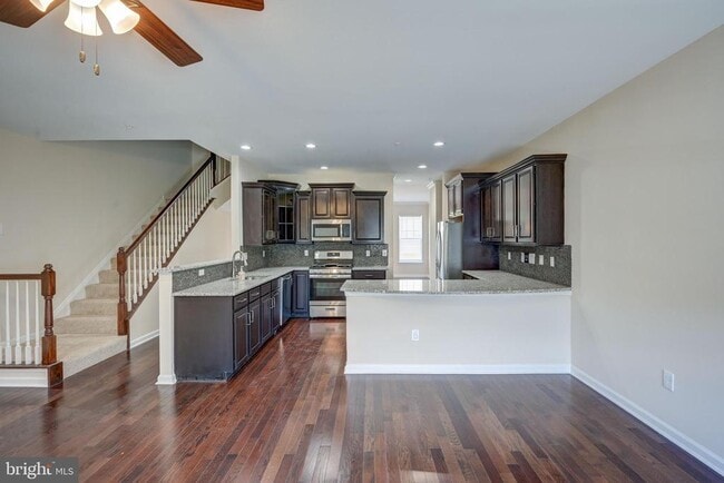 Building Photo - 7827 Crystal Brook Way