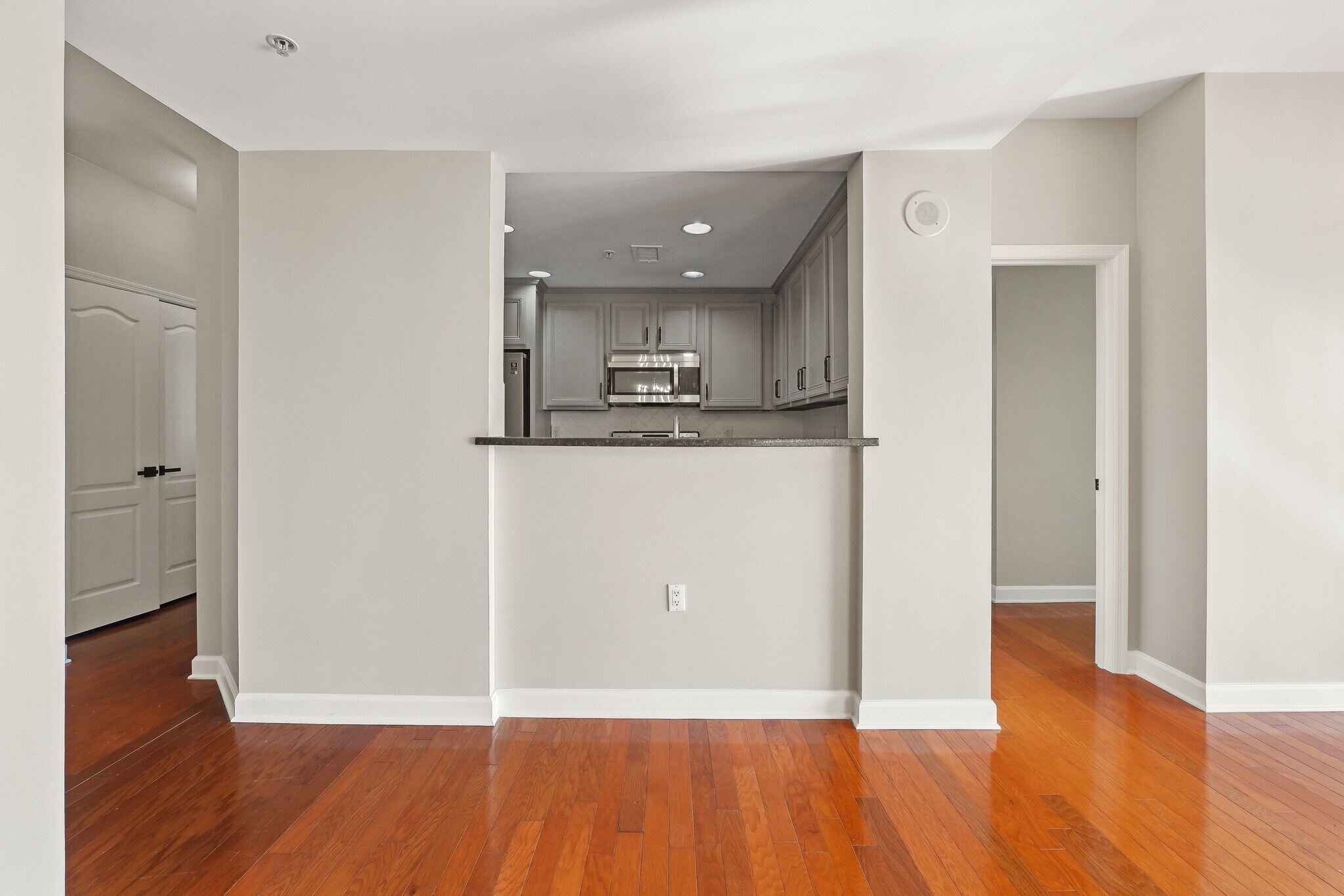 Building Photo - 3475 Oak Valley Rd NE