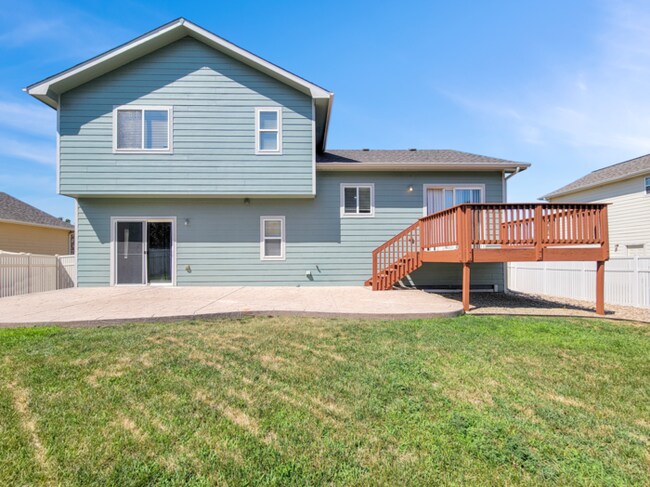 Building Photo - Charming 3 beds 2.5 baths in Firestone