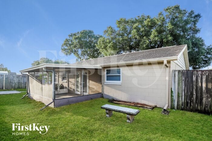 Building Photo - 6803 Fernfield Ct