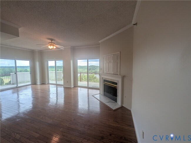 Building Photo - 301 Beacon Ridge Dr