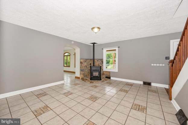 Building Photo - 15213 Clear Spring Rd