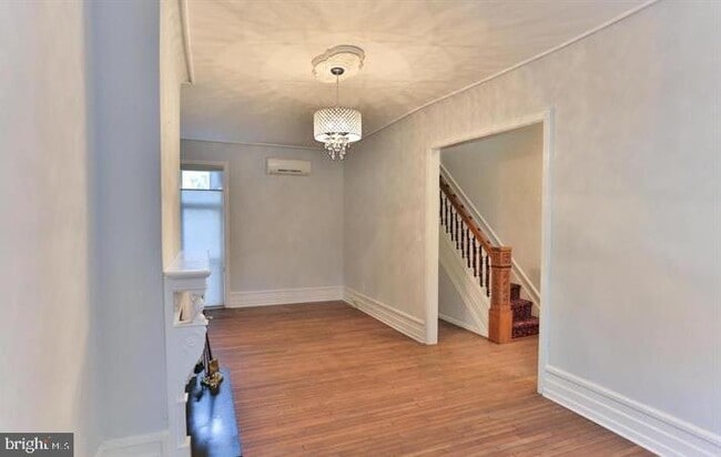 Building Photo - 855 N 24th St