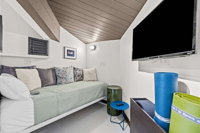 Building Photo - 1816 Bear Spgs Wy