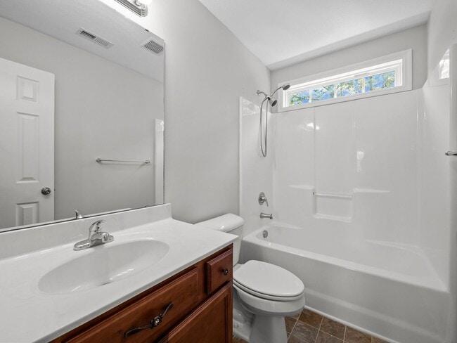 Building Photo - Welcome to Clymer Court!