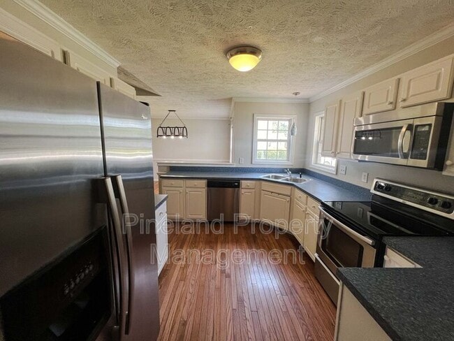 Building Photo - 7228 Beaver Run Dr