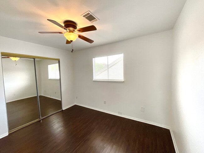 Building Photo - 319 Nolen Dr