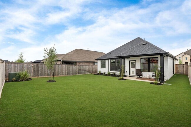 Building Photo - 21131 Austin Chalk Dr