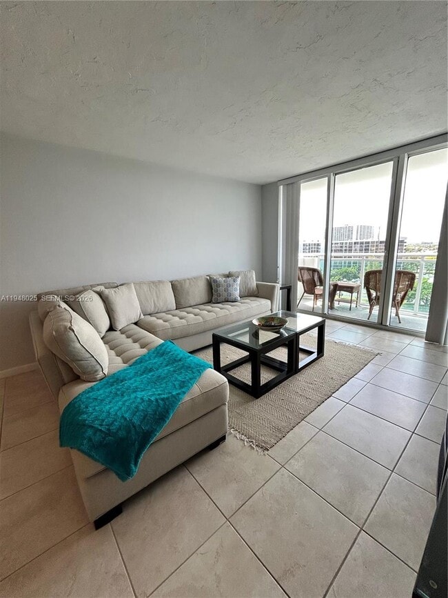 Building Photo - 3000 S Ocean Dr