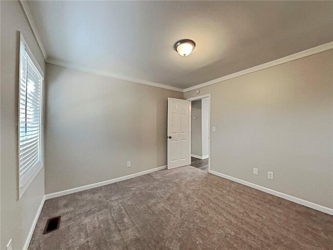 Building Photo - 5779 Hillside Dr NW