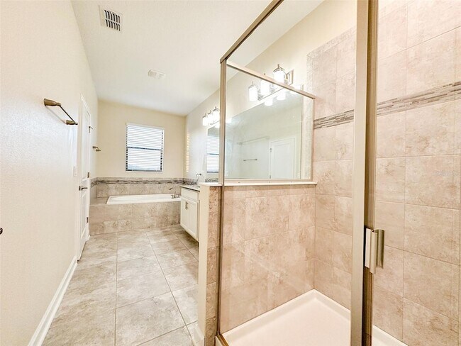 Building Photo - 15149 Night Heron Dr