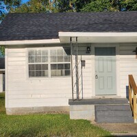 Building Photo - 505 N Haugh Ave