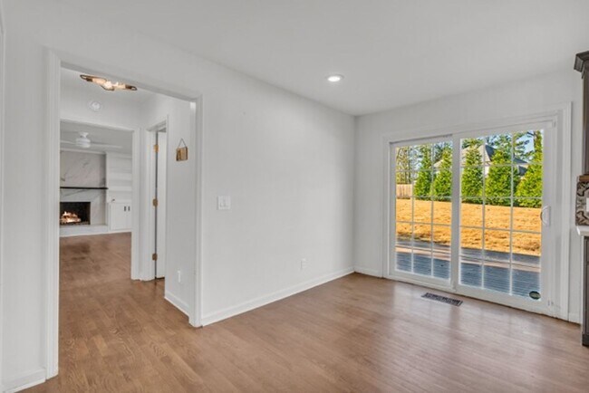 Building Photo - Elegant 4BR Home with Luxury Finishes and Premier Amenities in Marietta