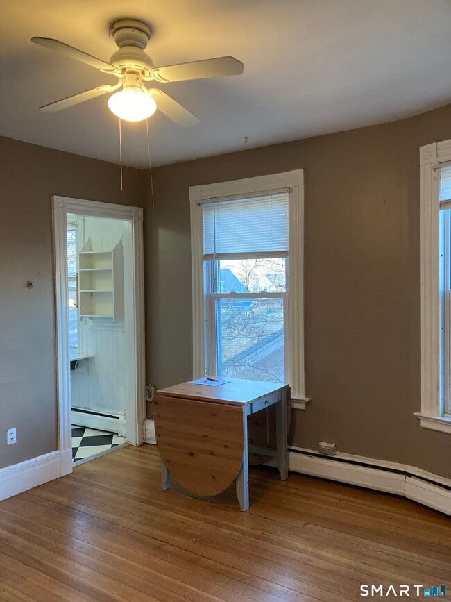 Building Photo - 192 Foster St