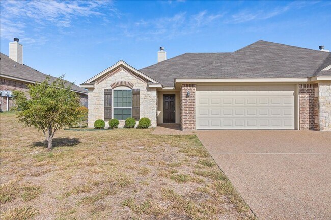 Building Photo - 614 Madison Cir