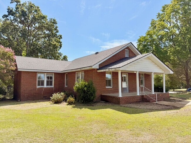 Building Photo - 240 Myrick Estates Rd