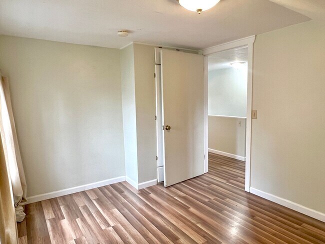 Building Photo - Charming Craftsman In The Heart Of Roseway Neighborhood