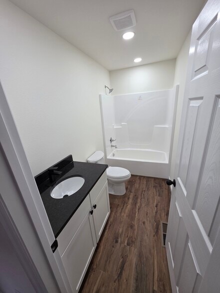 Building Photo - 1903 N Jackson St