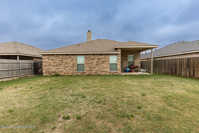 Building Photo - 10407 Winfield Ave
