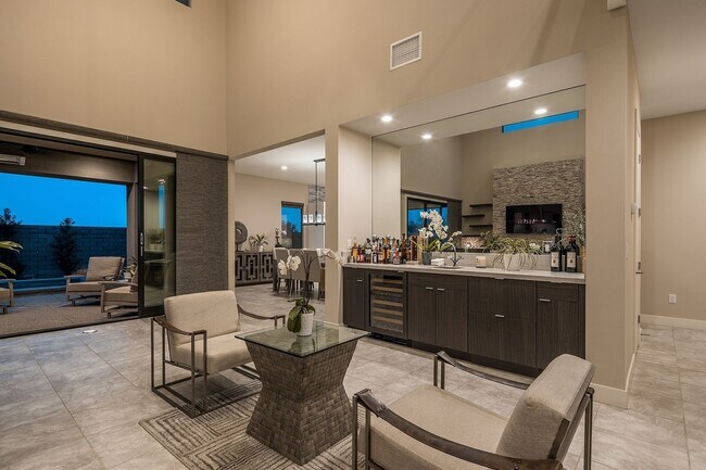 Building Photo - Luxury Home located in The Ridges of Summe...