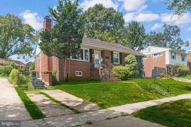 Building Photo - 10502 Glenhaven Dr