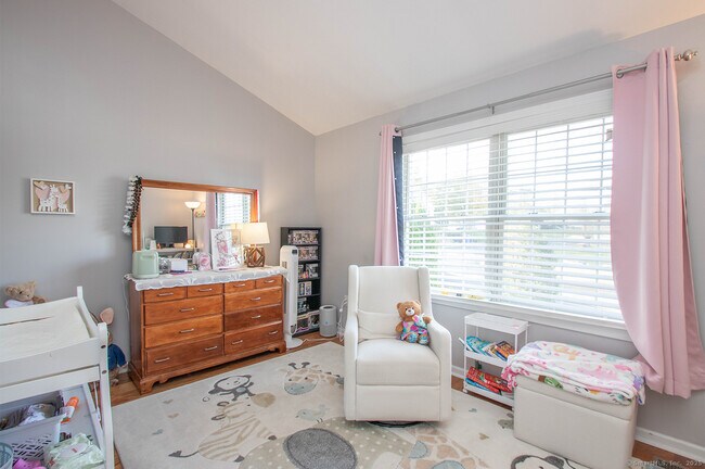 Building Photo - 39 Coram Rd