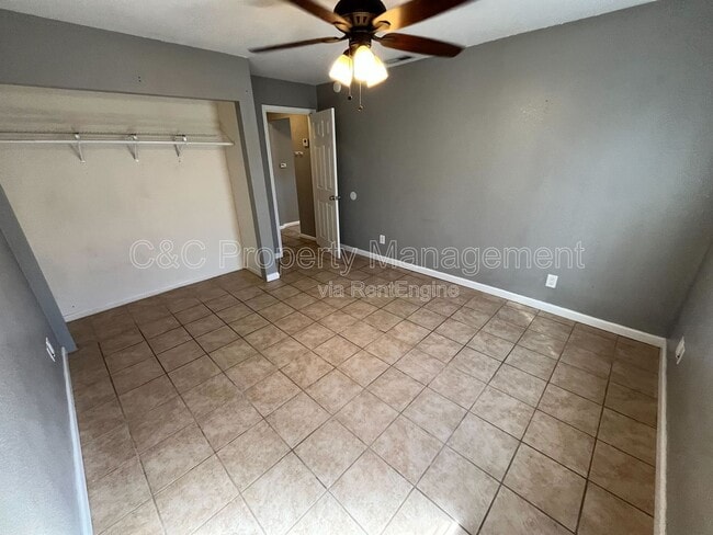 Building Photo - 35 W Emerson Ave