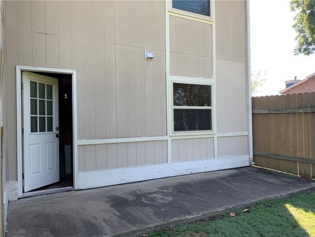 Building Photo - 460 N Garrett St