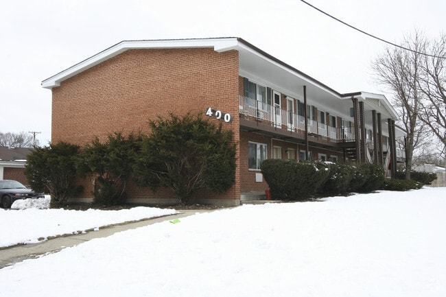 Building Photo - 400 W Division St