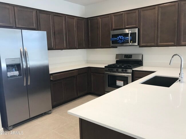 Building Photo - 1331 E Maldonado Dr