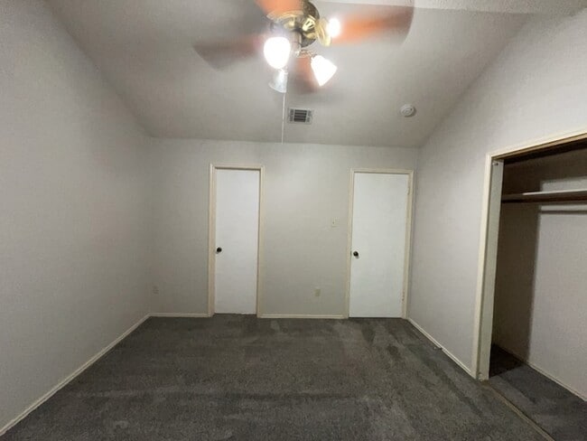 Building Photo - 1037 Stableway Ln