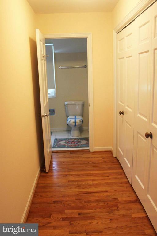 Building Photo - 6210 Cottonwood St