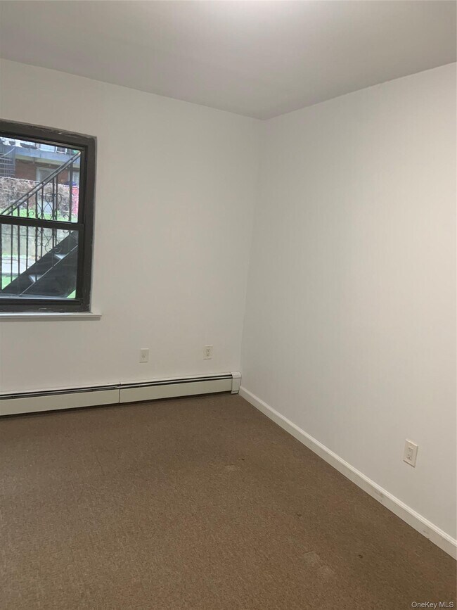 Building Photo - 30-50 70th St