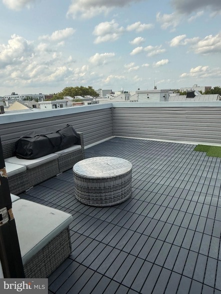 Building Photo - 1651 E Eyre St