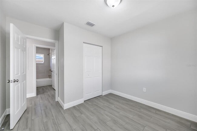 Building Photo - 4508 S 26th Ave