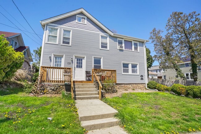 Building Photo - 139 Edgefield Ave