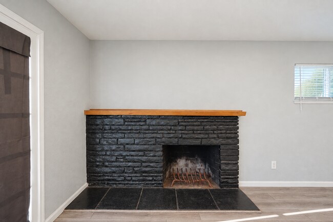 Building Photo - 1829 S White Ave