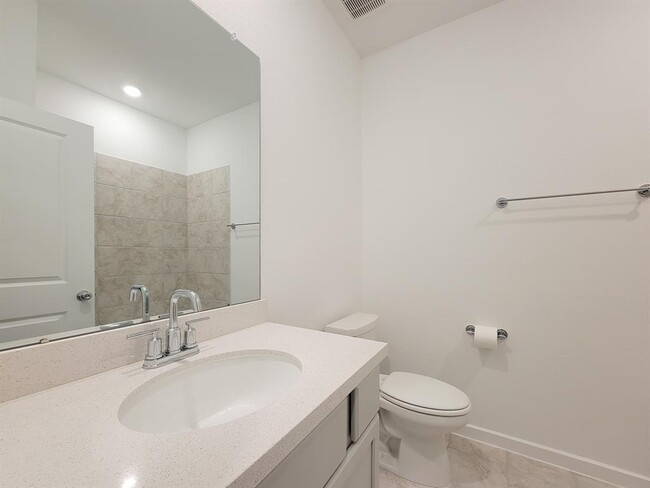 Building Photo - 9742 Rialto Hts Dr