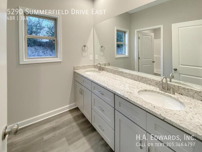 Building Photo - 5290 Summerfield E Dr