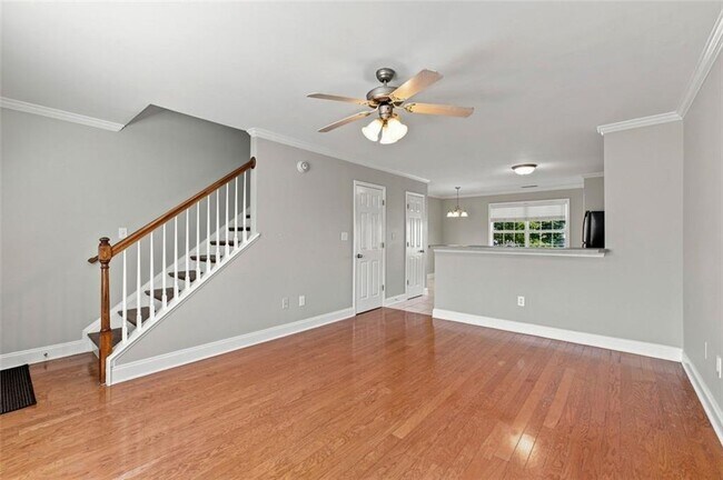 Building Photo - 105 Whitehead Rd