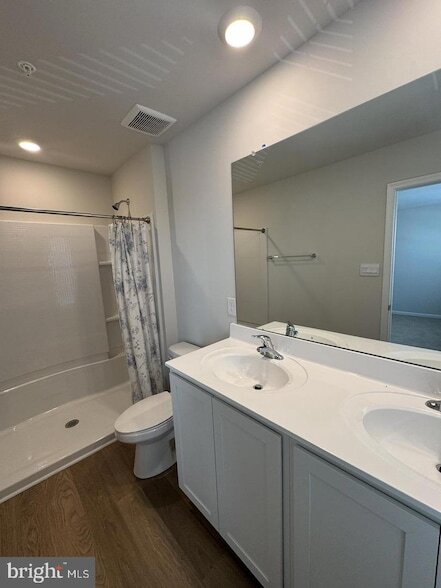 Building Photo - 1408 Sugarplum Ln