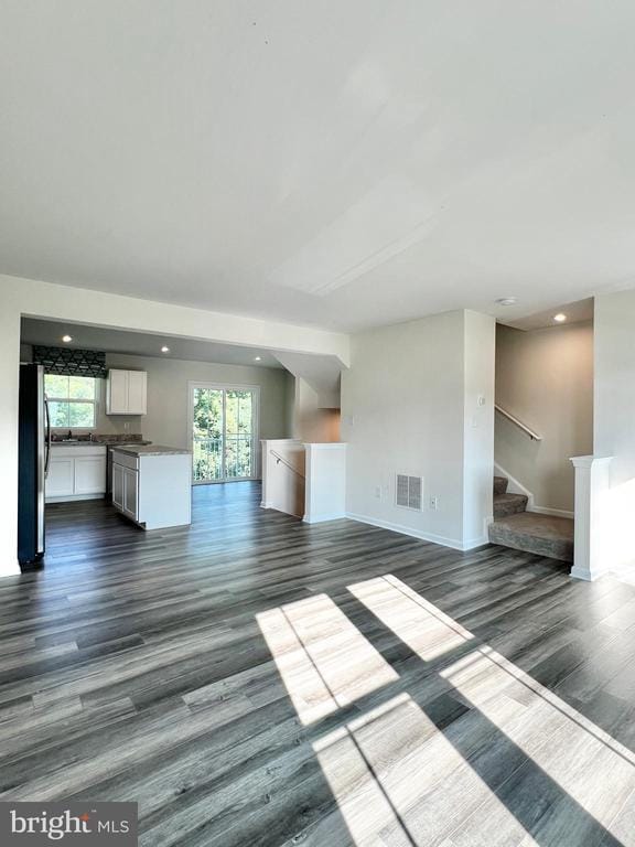 Building Photo - 123 Wye Oak Dr