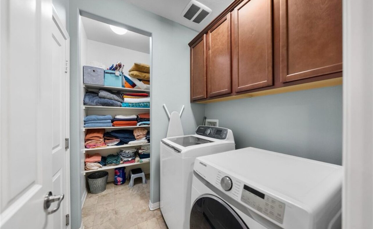 Building Photo - 4040 Quartzite Ln