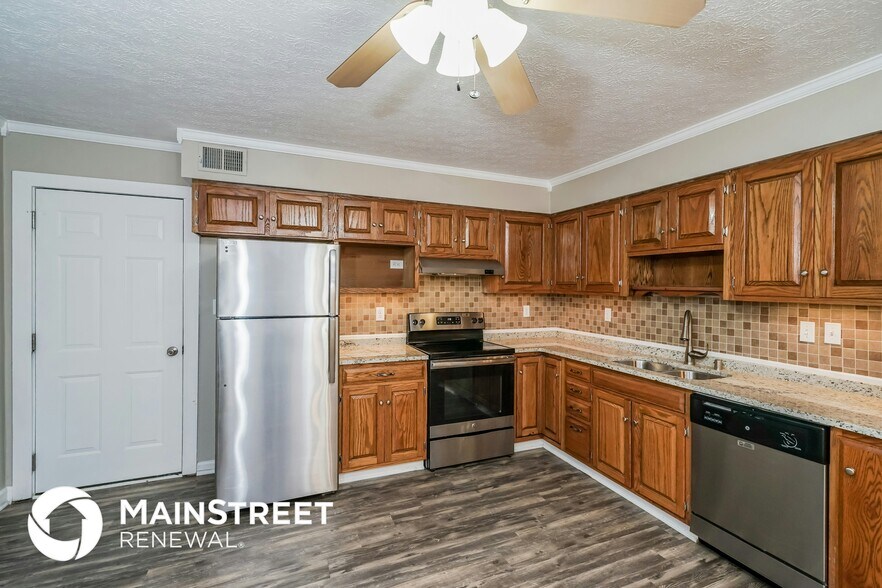 Building Photo - 4729 Shenandoah Dr