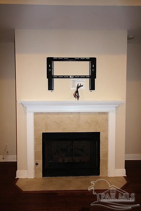 Building Photo - 8864 Spider Lily Way