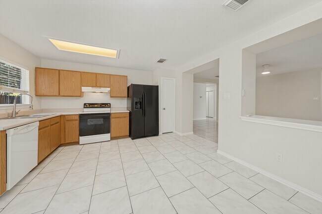 Building Photo - 9814 Alisa Brooke